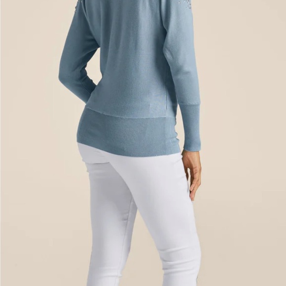 Venus cold shoulder sweater - Picture 5 of 10